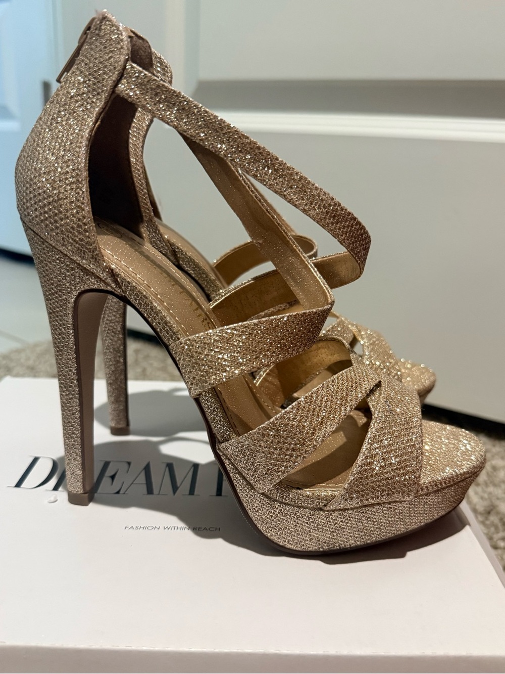 Glitter Strappy Platform High Heels - Champagne
